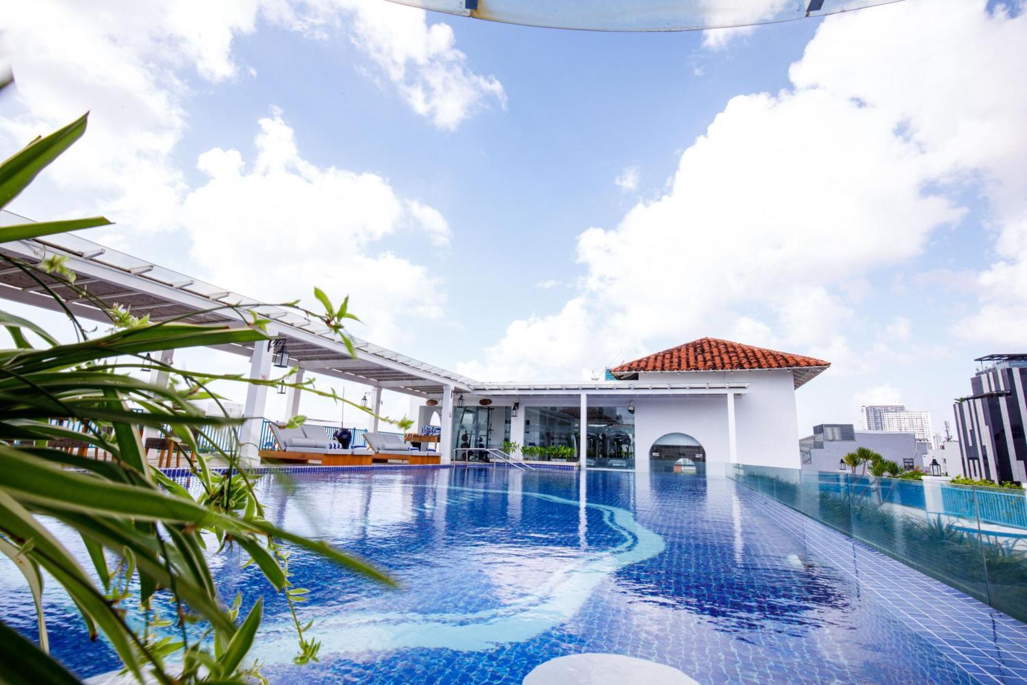 ไรส์เมาน์ พรีเมียร์ รีสอร์ต ดานัง Hotel ภายนอก รูปภาพ